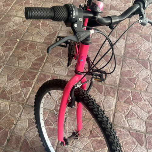 Clermont Pink Mountain Bike used, women's