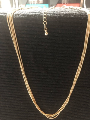 Bijou set with necklace and earrings like new