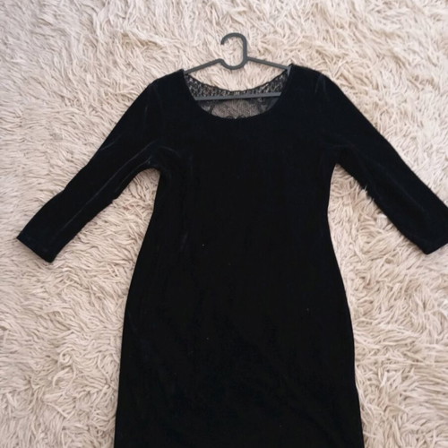 Darling classic women's black velvet dress with lace like new, size L