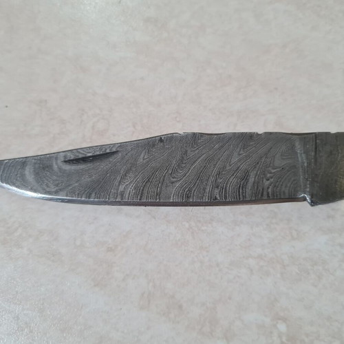 Laguiole knife Damascus blade horn handle with leather sheath