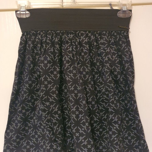 Noobass skirt like new, black with grey pattern, wide elastic waist