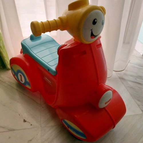 Fisher Price Laugh & Learn Smart Stages Scooter μεταχειρισμένη περπατούρα Ride On για 12+ μηνών