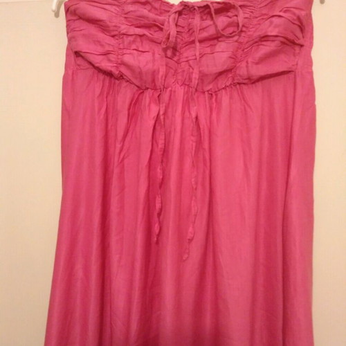 Strapless dress used, fuchsia, one size with lace trim