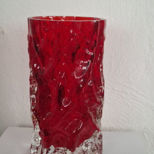 Red lava vase used