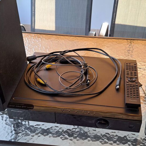 Pioneer BCS-424 5.1 Blu-ray 3D Home Cinema system used