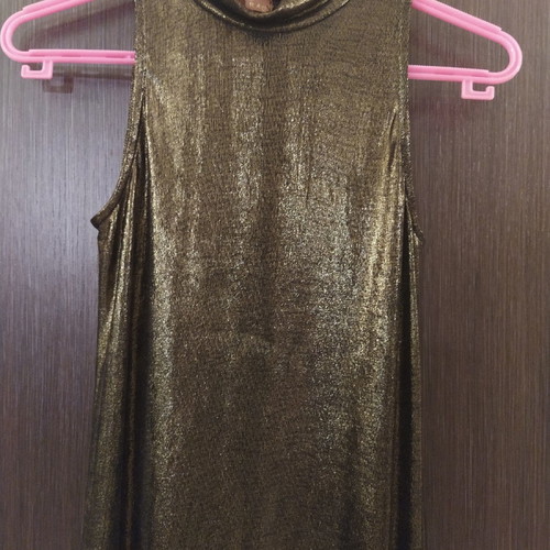 Gold dress new, size S, M, loose fabric
