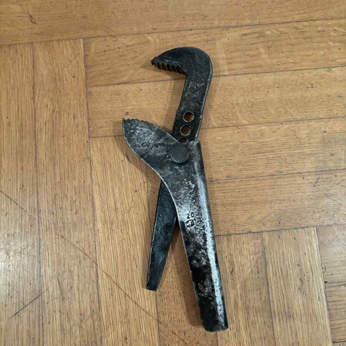 Crab tool used, early 1920s with 4 fixed settings