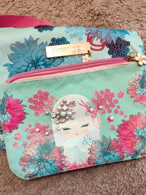 Kimmidoll crossbody bag like new, multicolor with pearls and floral design