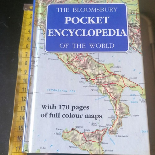 The Bloomsbury Pocket Encyclopedia of the World new, English