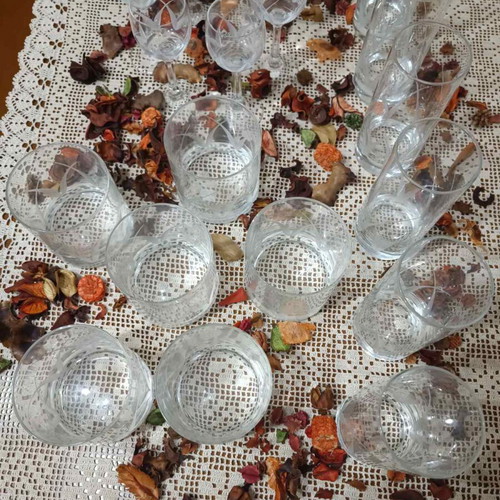 Glasses set like new with water, wine, and liqueur designs, 6 each