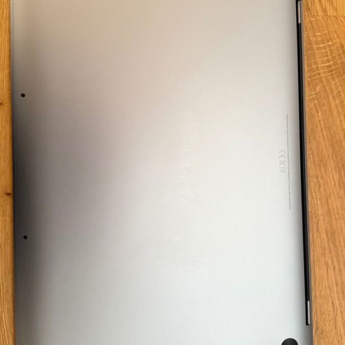 MacBook Pro 16” i9 2.3GHz 16GB RAM 1TB SSD used
