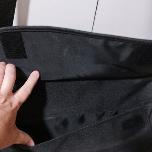 Black crossbody laptop bag like new