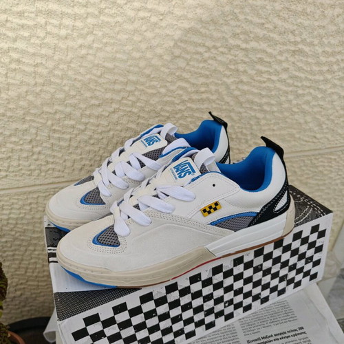 Vans Skate Mixxa shoes new with tags, white and blue, size 44
