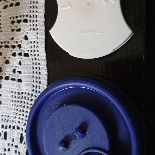 Tupperware Roï 1.1L container used, with lid without stopper
