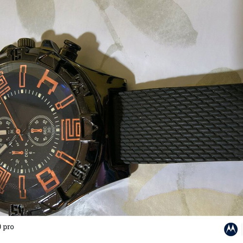 Analog wristwatch large dial new