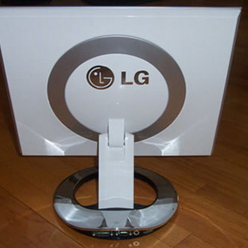 LG FLATRON L1780Q 17" used Ultra Slim LCD Monitor