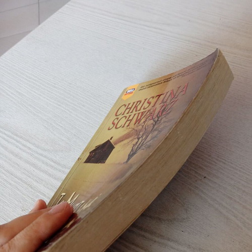 The Secrets of the Lake book used, Greek