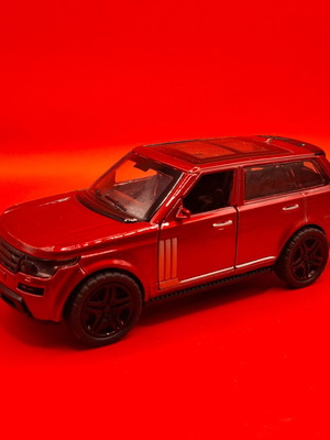 Range Rover Type Toy Car 1:36 New with Pull Back Mechanism