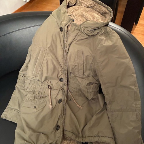 Benetton Teen Jacket Size 48 Green With Fur and Hood Like New