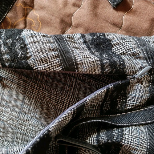 Women's skirt used, size M, black and gray