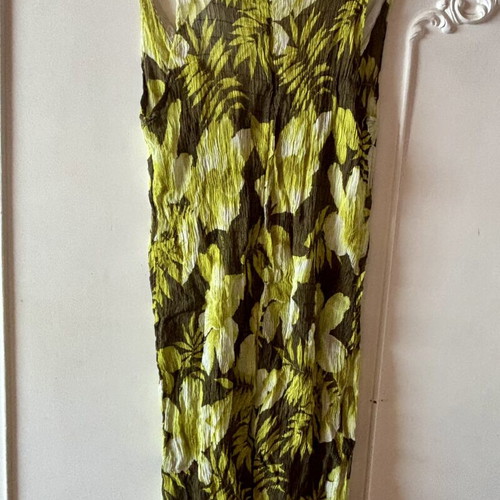 Floral dress used, green shades, one size