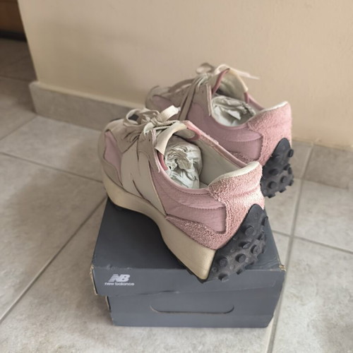 New Balance 327 Pink Haze athletic shoes like new, size 37.5