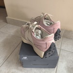 New Balance 327 Pink Haze athletic shoes like new, size 37.5