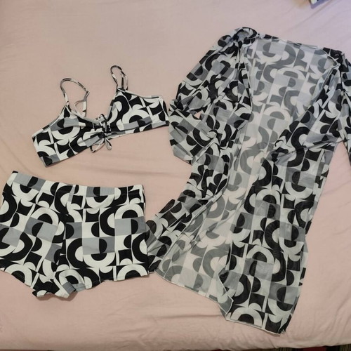 Bikini set with pareo XL like new, black and white