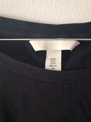 H&M Basic Black T-Shirt Size S
