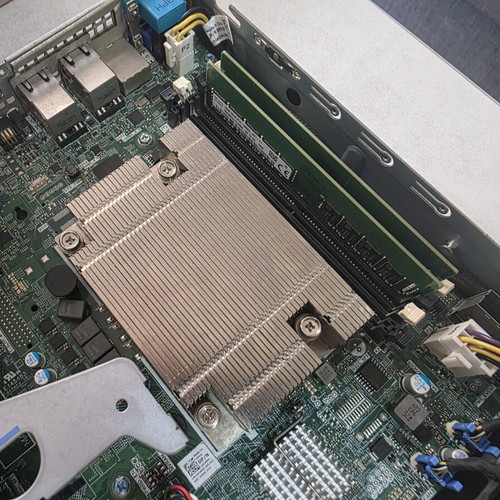Dell PowerEdge R340 server with 32GB RAM and RAID SSD setup