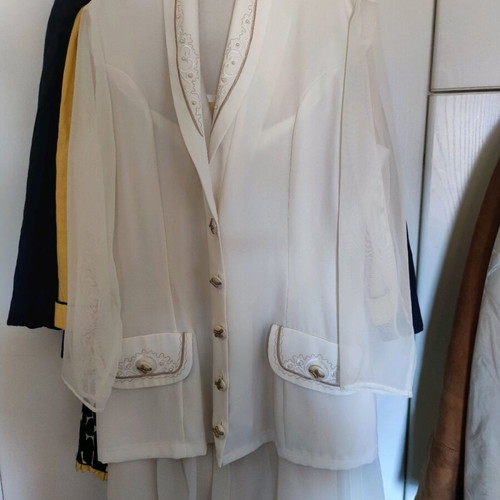 Suit like new, size L-XL