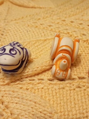 Kinder Surprise five figures like new