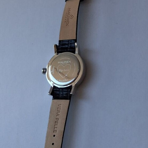 Haurex Italy Glamourline quartz watch like new with leather strap