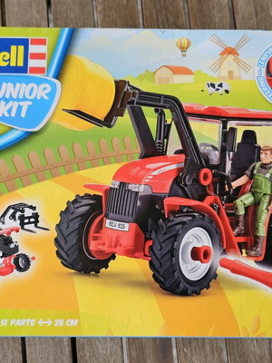 Revell Junior Kit Τρακτέρ με φορτωτή και φιγούρα καινούργιο
