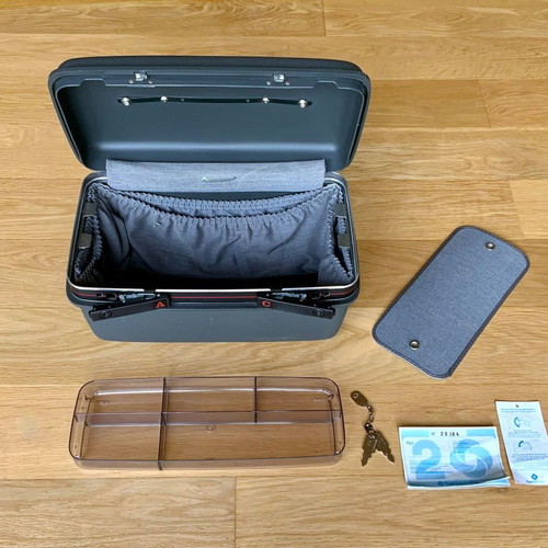 Samsonite Silhouette makeup beauty case used, gray
