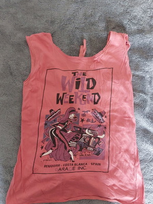 Sleeveless Garage women's top L like new, open back
