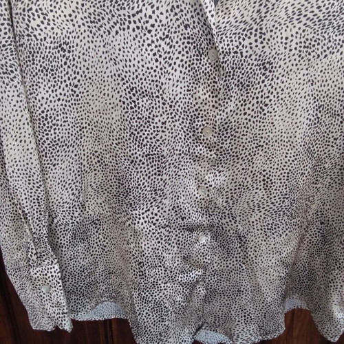 Never More satin shirt size XS like new, black and beige