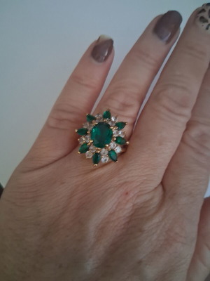 Vintage Atelier cocktail ring size 54, like new, green and gold