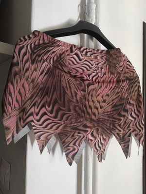 Children's tiger print skirt like new, pink and brown, one size