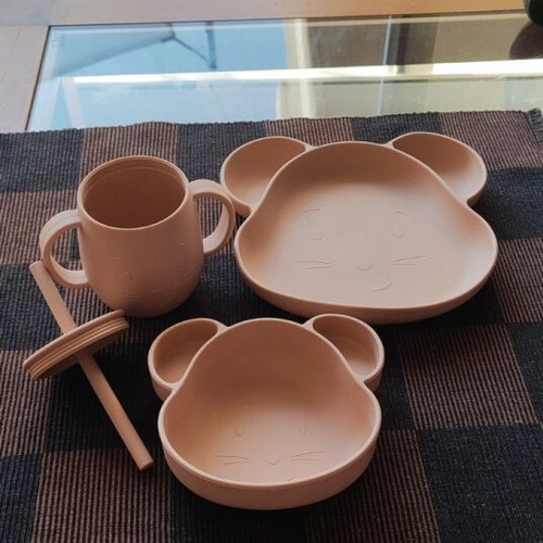 Zara Home Kids feeding set 5 pieces like new, silicone