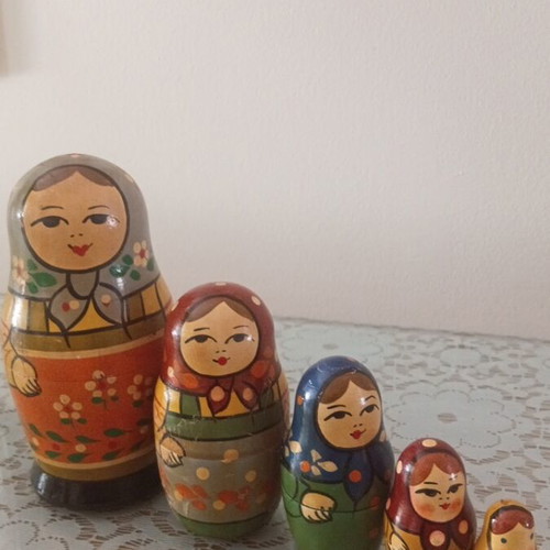 Russian handmade nesting wooden babushka set of 5 used