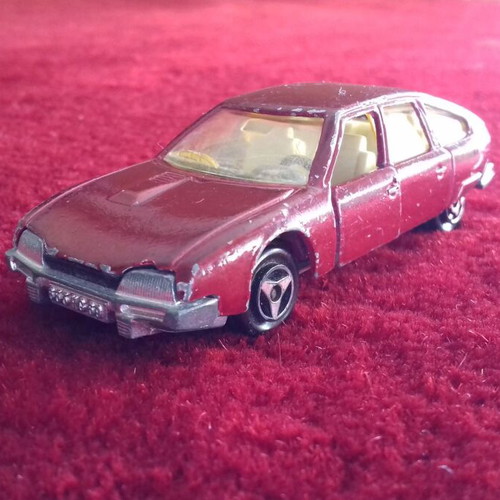 Majorette Citroen CX 1983 used, red burgundy