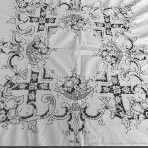 Cotton tablecloth with embroidery, new, 122/123 cm, ecru