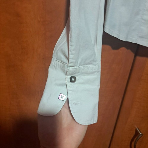 White shirt with silver metal buttons, size S like new