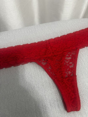 Κόκκινο δαντελένιο string, one size