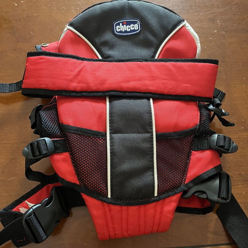 Chicco baby carrier like new