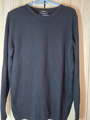 Bershka blouse with knit pattern size M black like new