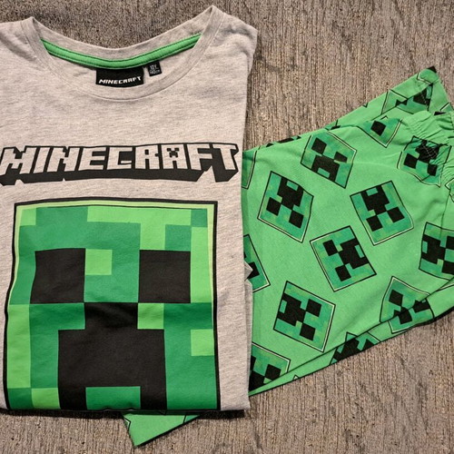 Minecraft pajamas for 9-10 years, thin, spring and autumn, like new