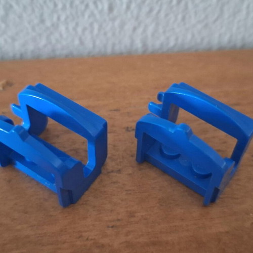 Lego Classic Castle horse saddles with clip
