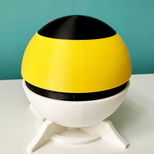 Level Ball Pokeball Nintendo Switch Cartridge Holder like new